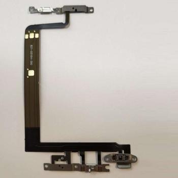 Be-/kikapcsolás, hangerőszabályzó iPhone 13 kép